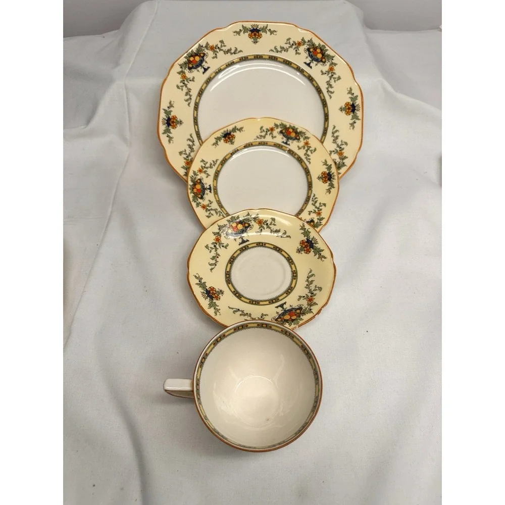 Crown Ducal Transfer‎ Ware England Blue Urn Fruit 4 Piece Place Setting